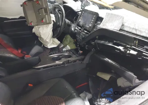 2021 Toyota Camry Trd z USA, uszkodzony, nr VIN 4T1KZ1AK3MU054729